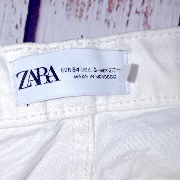 Zara bloggers favorite white high rise jeans with side leg cutout size 2 - Picture 12 of 16